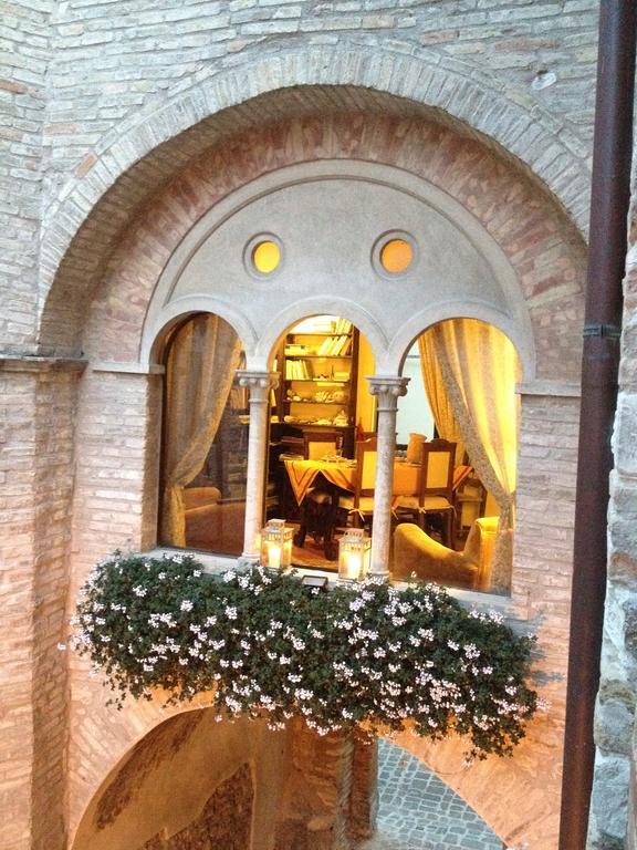 Palazzetto Bentivoglio Villa Sassoferrato Exterior foto