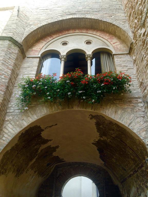 Palazzetto Bentivoglio Villa Sassoferrato Exterior foto